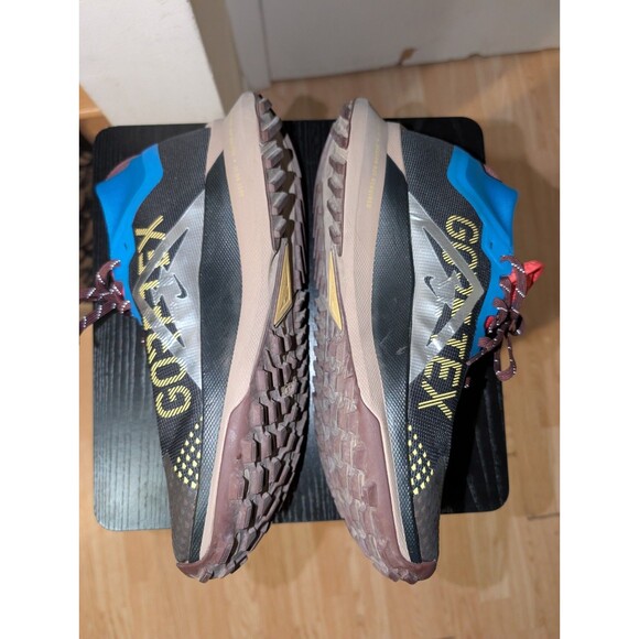 Nike React Pegasus Trail 4 GORE-TEX Black Vivid Sulfur Size 10 - Picture 8 of 16